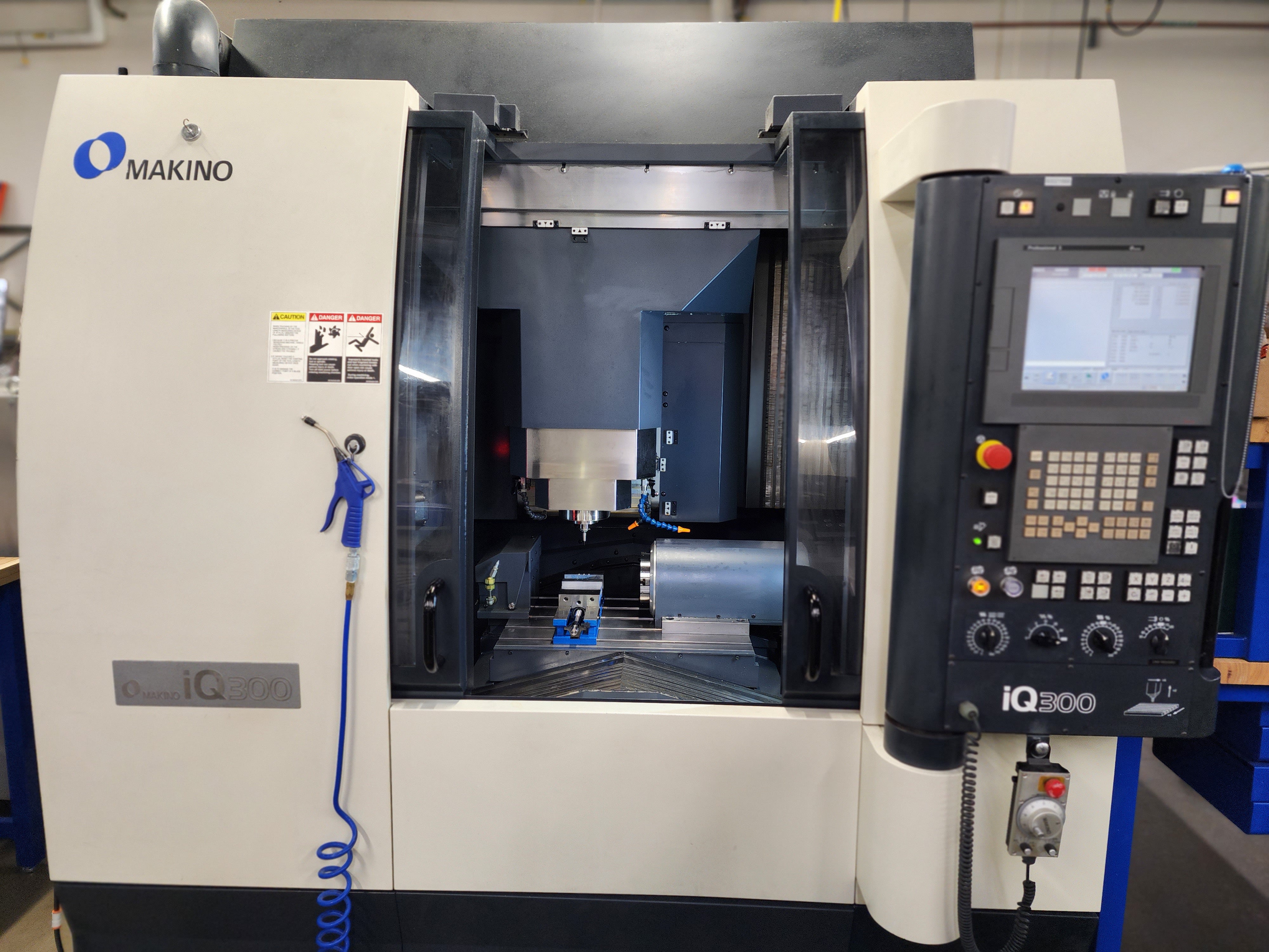 Makino iQ 300 Precision Micromachining Center Bridge Tronic Global
