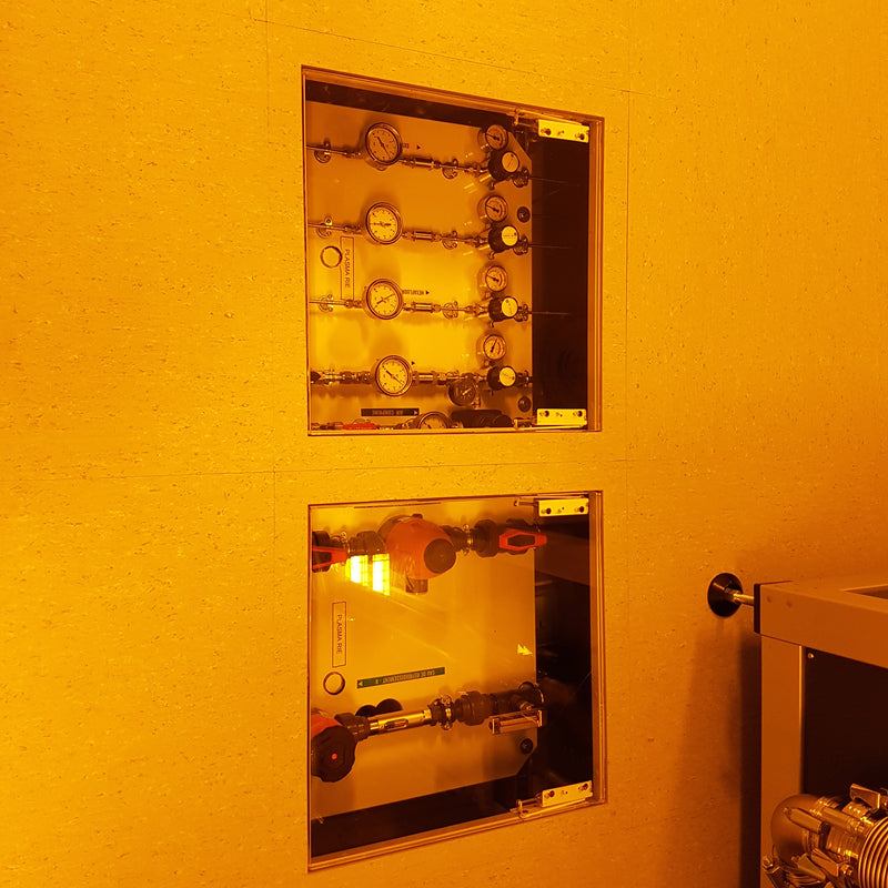 Isytech Plasma Applications RIE (Reactive Ion Etcher)