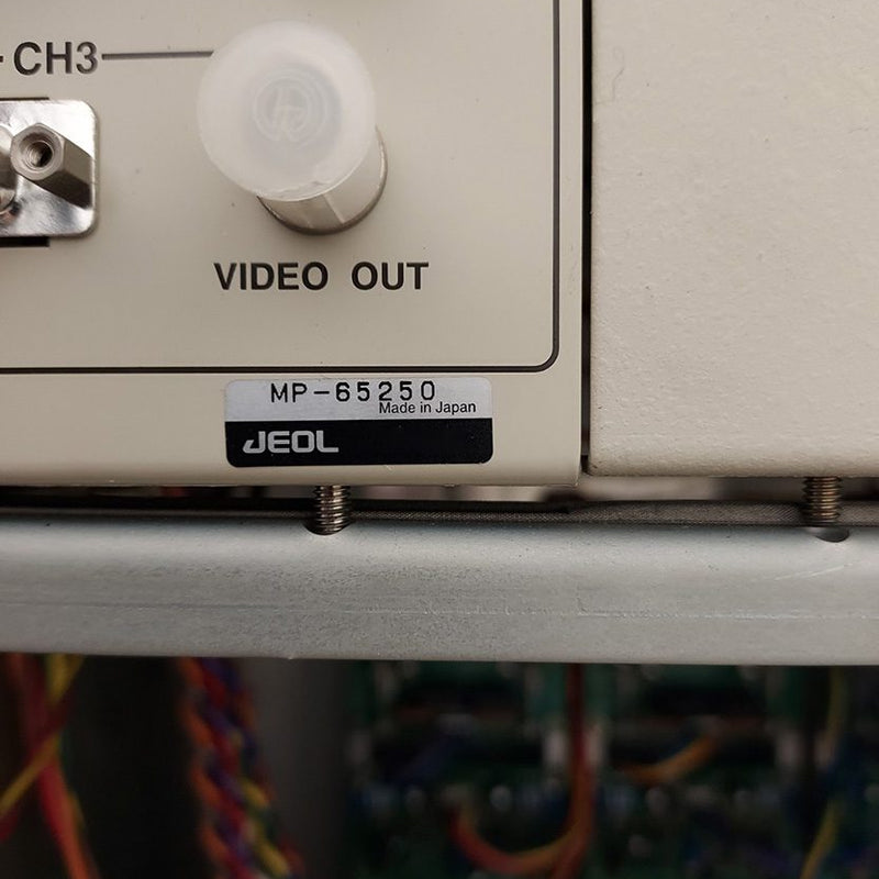 Jeol JSM 5600 Microscope