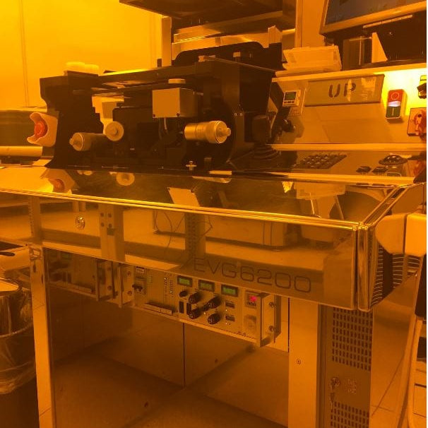 EVG 6200 Mask Aligner