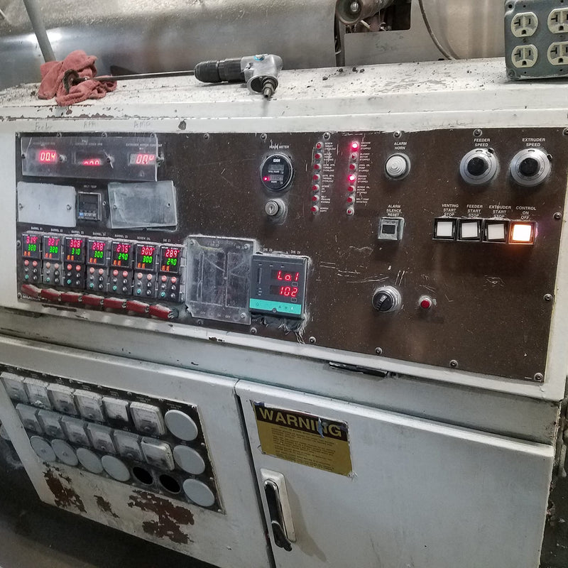 Milacron CM 92 HP Extruder