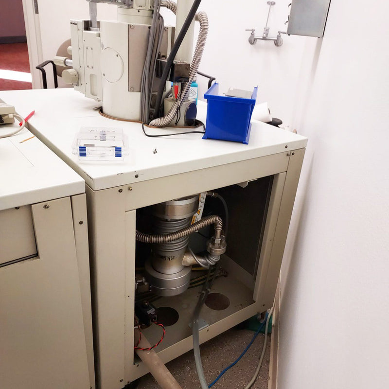 Jeol JSM 5600 Microscope