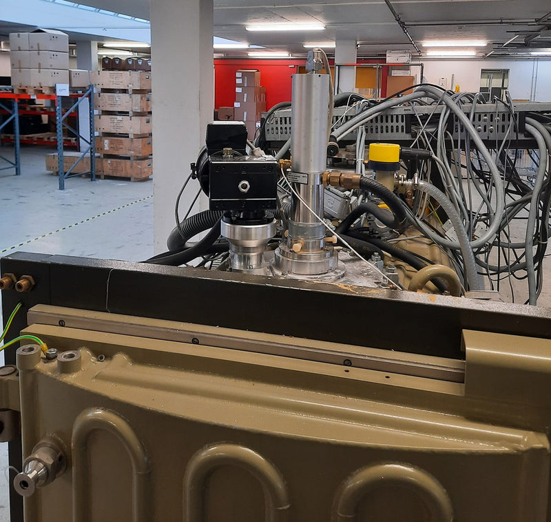 Oerlikon Balzers 600 High Vacuum Process System
