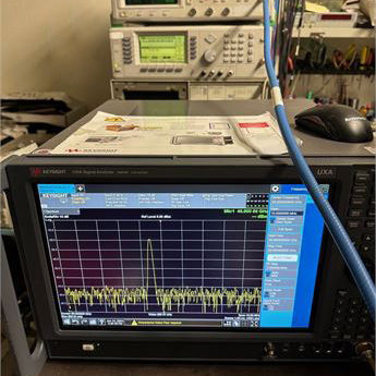Keysight N 9040 B Signal Analyzer