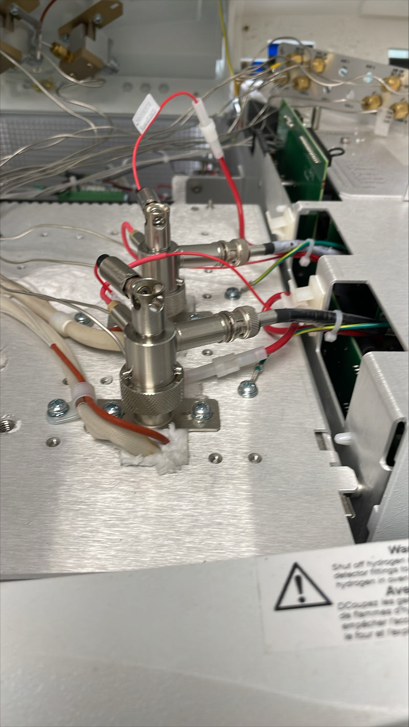 Perkin Elmer Clarus 690 GC (Gas Chromatography)