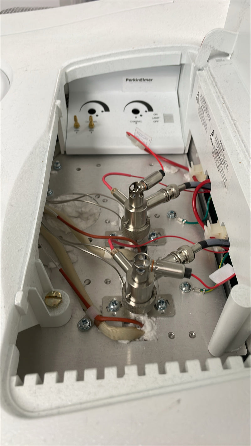 Perkin Elmer Clarus 690 GC (Gas Chromatography)