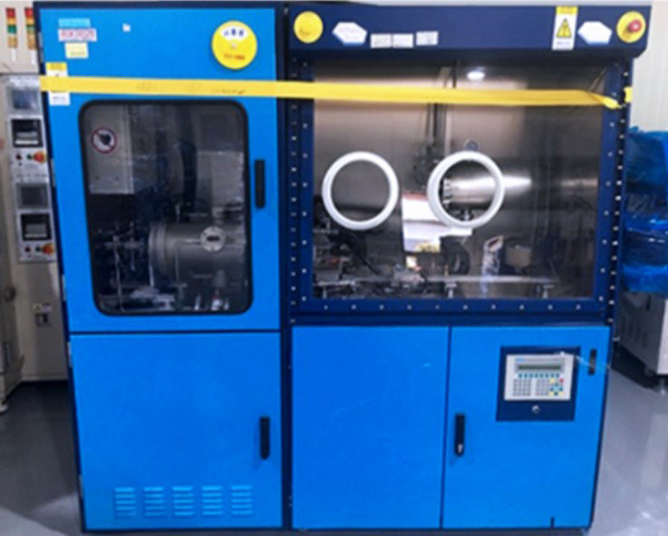 Aixtron AIX 200 / 4 RFS MOCVD (Metal Organic Chemical Vapor Deposition)