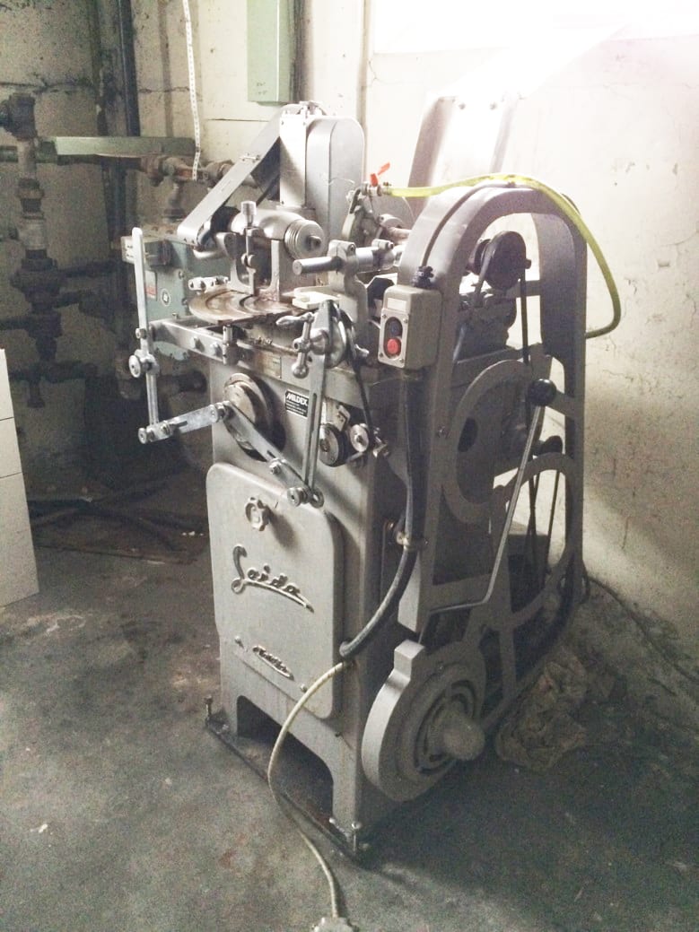 Saida TRS 150 Edging / Centering Machine