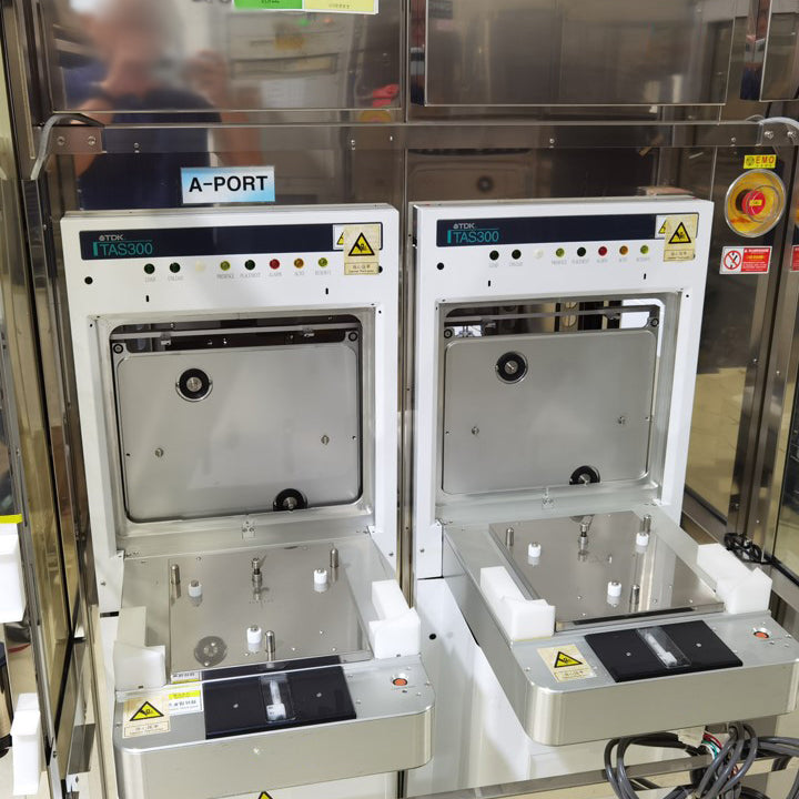 Hitachi S 9380 II CD-SEM (Critical Dimension Scanning Electron Microscope)