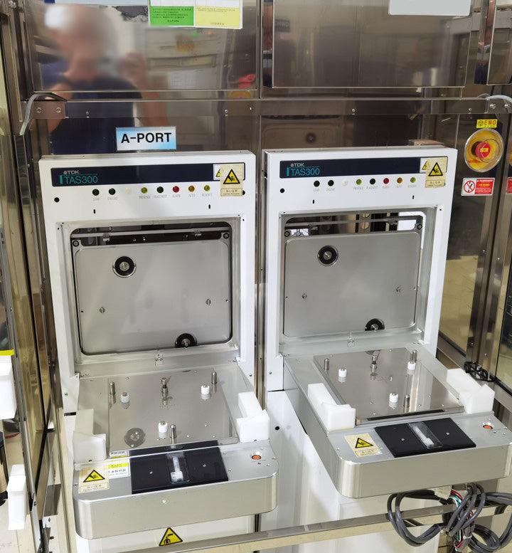 Hitachi S 9380 II CD-SEM (Critical Dimension Scanning Electron Microscope)