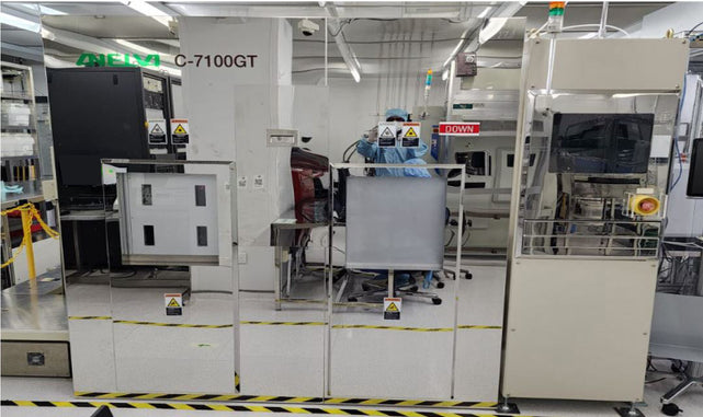 Canon Anelva C 7100 GT Sputtering System