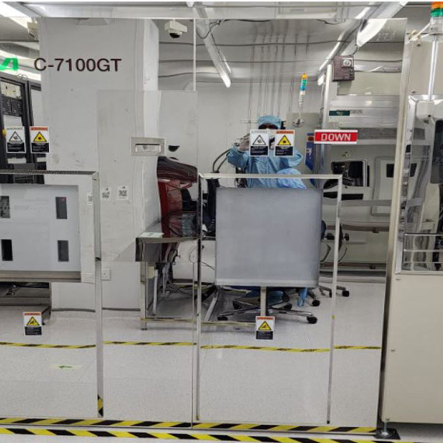 Canon Anelva C 7100 GT Sputtering System