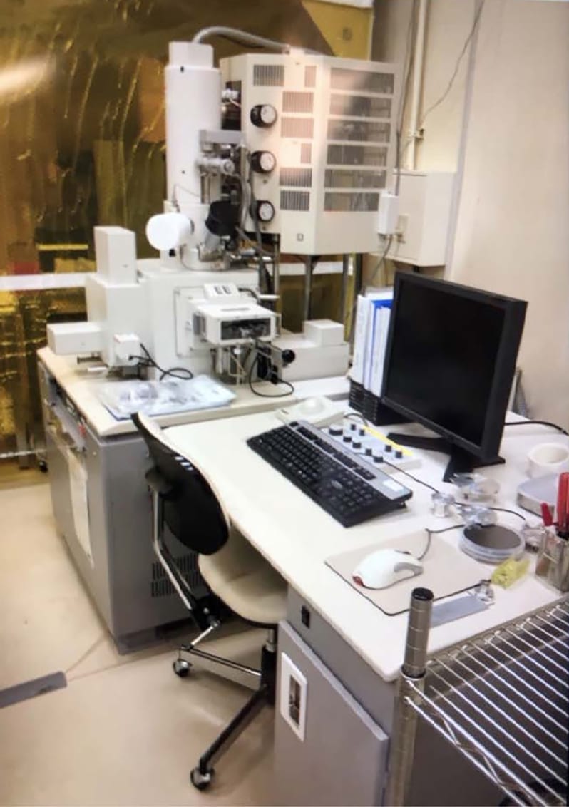 Hitachi 4800 II SEM (Scanning Electron Microscope)