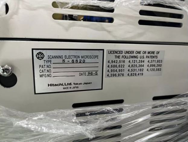 Hitachi S 8820 CD-SEM (Critical Dimension Scanning Electron Microscope)