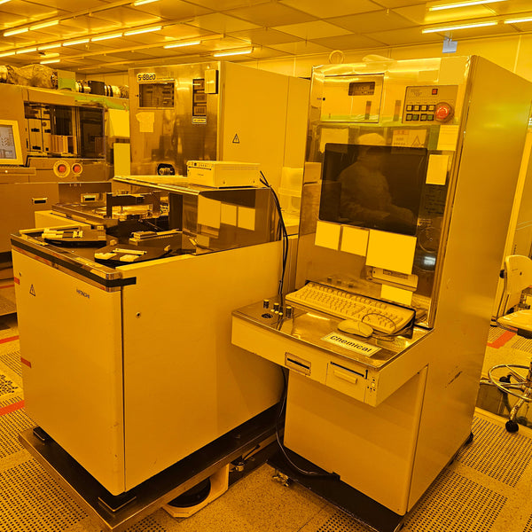 Hitachi S 8820 CD-SEM (Critical Dimension Scanning Electron Microscope)