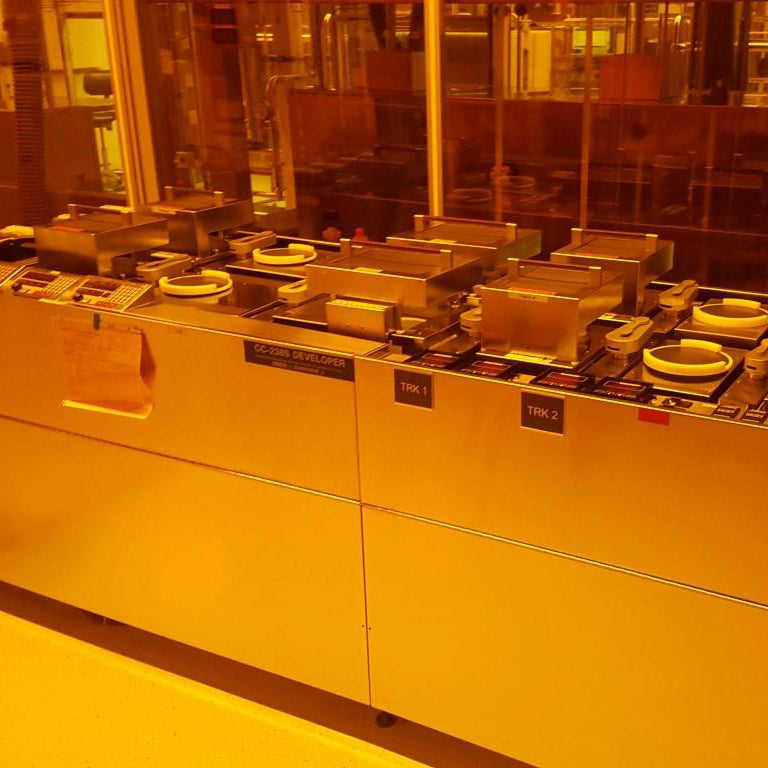 SVG 8836 HPO Photoresist Coater / Developer