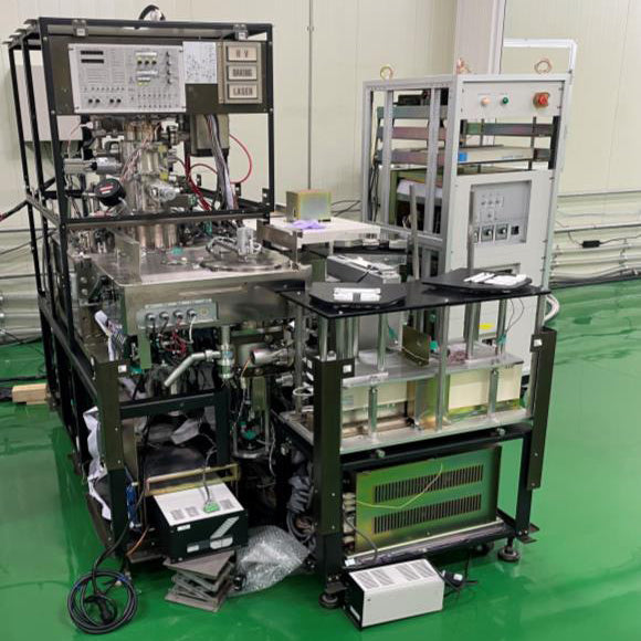 Hitachi S 8820 CD-SEM (Critical Dimension Scanning Electron Microscope)