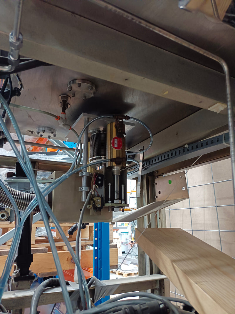 MRC 943 Sputtering System