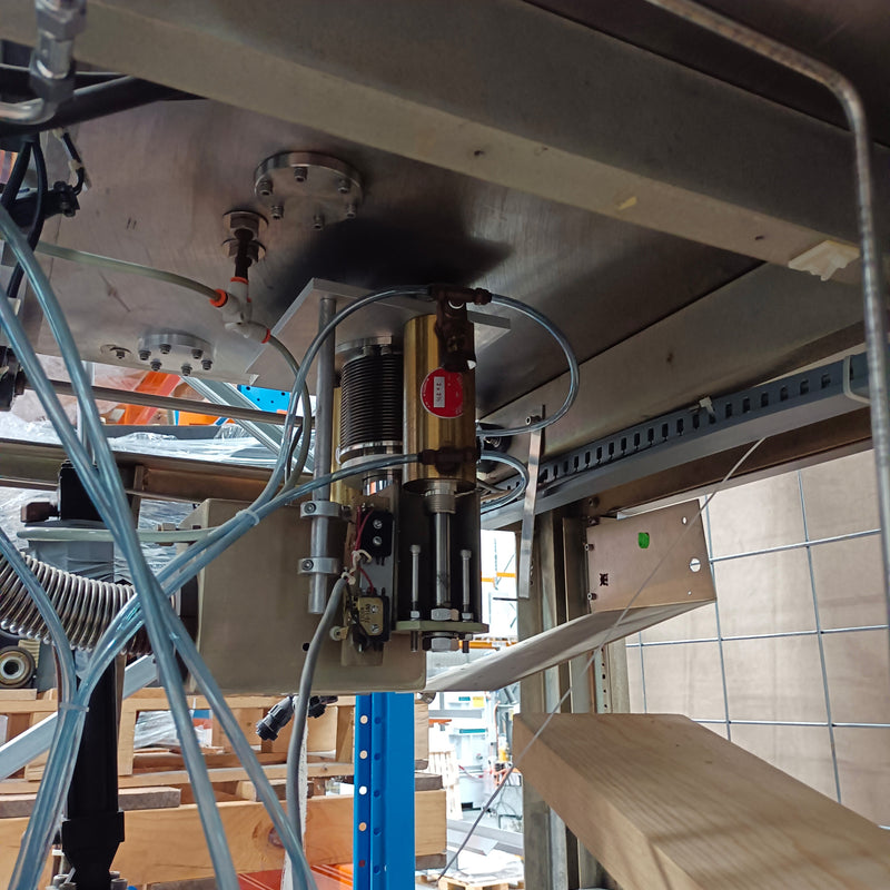 MRC 943 Sputtering System