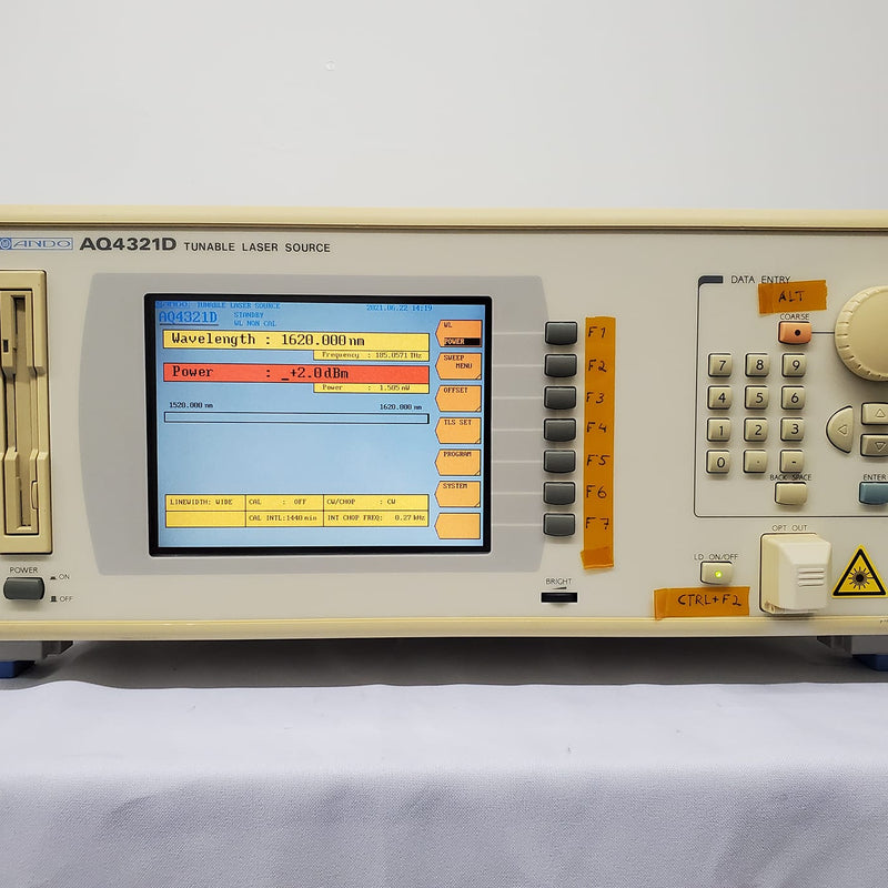 Yokogawa / Ando AQ 4321 D Tunable Laser Source