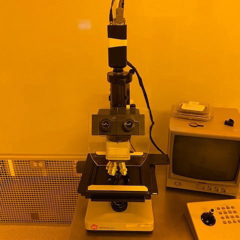 Leitz Ergolux Microscope