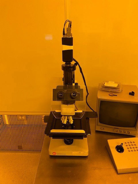 Leitz Ergolux Microscope