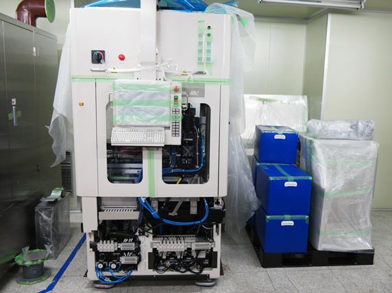 Daitron / Emtec CVP 320 Wafer Edge Grinder