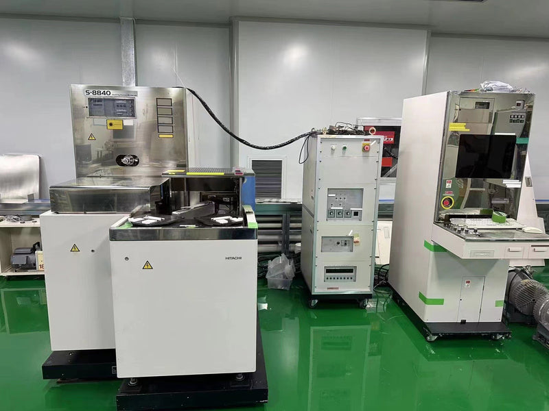 Hitachi 8840 CD-SEM (Critical Dimension Scanning Electron Microscope)