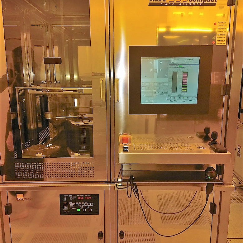 SUSS MA 200 Compact Mask Aligner