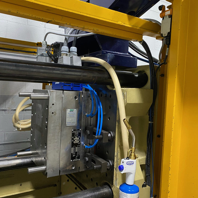 Husky S 90 R 35/28 Injection Molding Machine