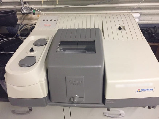 Thermo Scientific / Nicolet Nexus 670 FTIR Spectrometer (Fourier Transform Infrared)