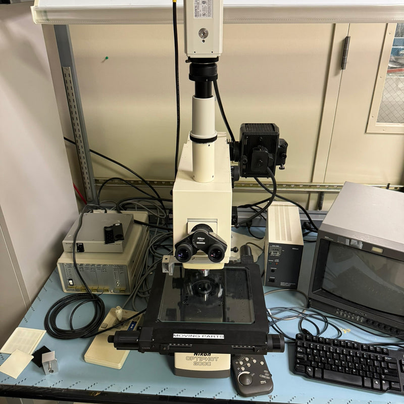 Nikon Optiphot 200 C Microscope