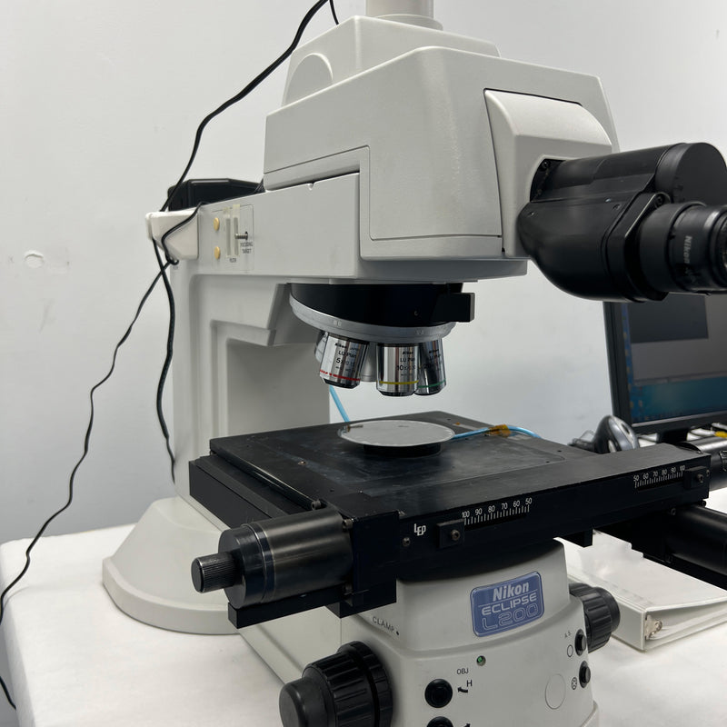 Nikon Eclipse L 200 Microscope