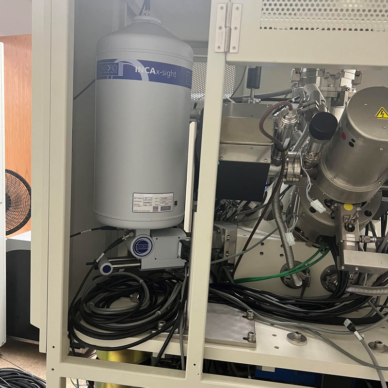 SII Nanotechnology SMI 3050 SE FIB-SEM (Focused Ion Beam - Scanning Electron Microscope)