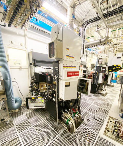 Applied Materials P 5000 Etcher