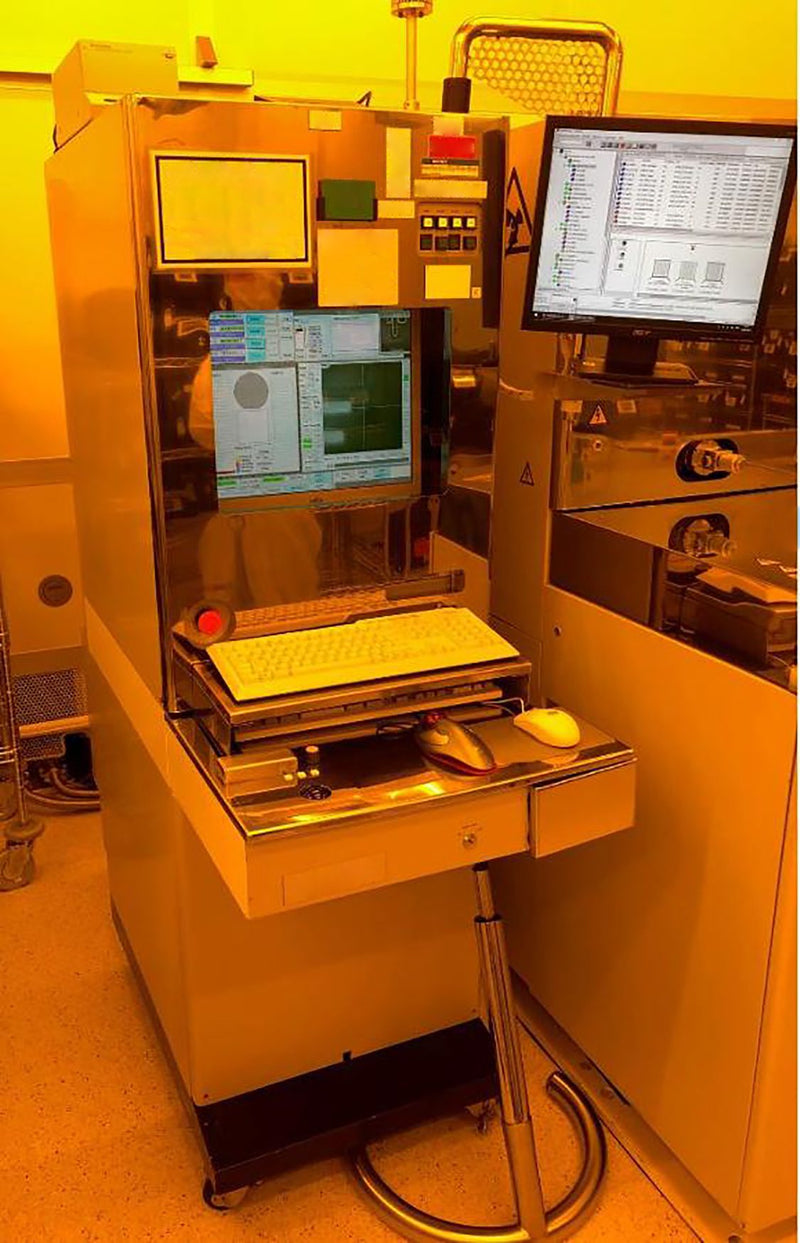 Hitachi S 9220 CD-SEM (Critical Dimension Scanning Electron Microscope)