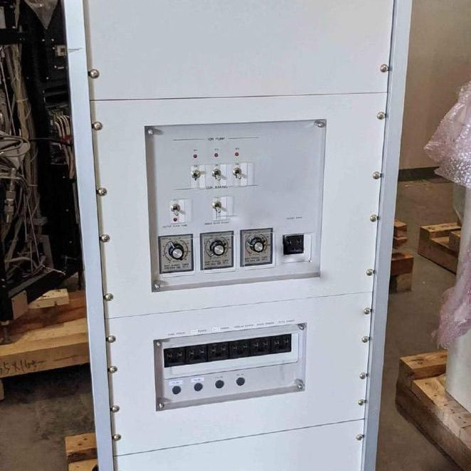 Hitachi S 8820 S CD-SEM (Critical Dimension Scanning Electron Microscope)