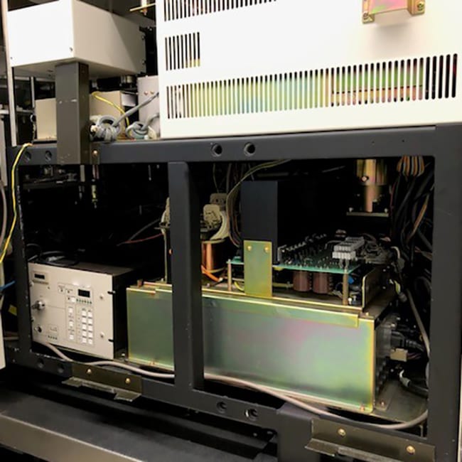 Hitachi S 8840 CD-SEM (Critical Dimension Scanning Electron Microscope)