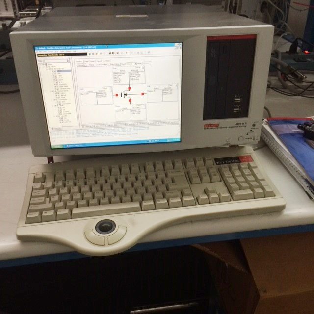Keithley SCS 4200