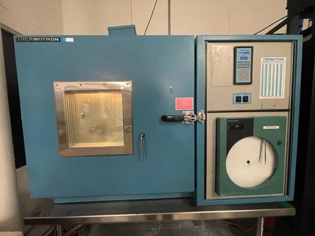 Thermotron S 5.5 C Industrial Environmental Chamber