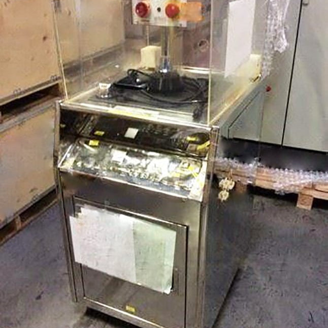 SUSS R 8 Spin Coater