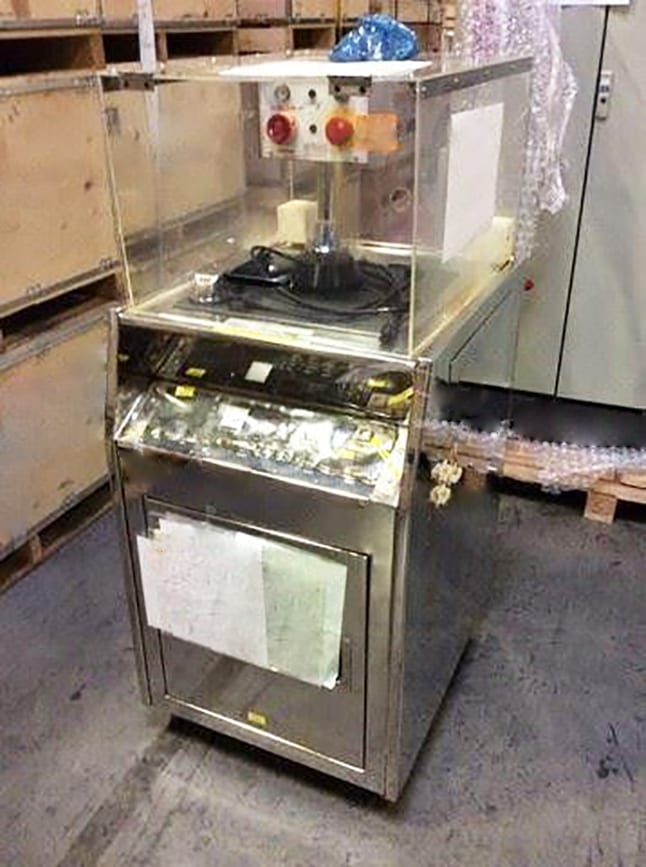 SUSS R 8 Spin Coater