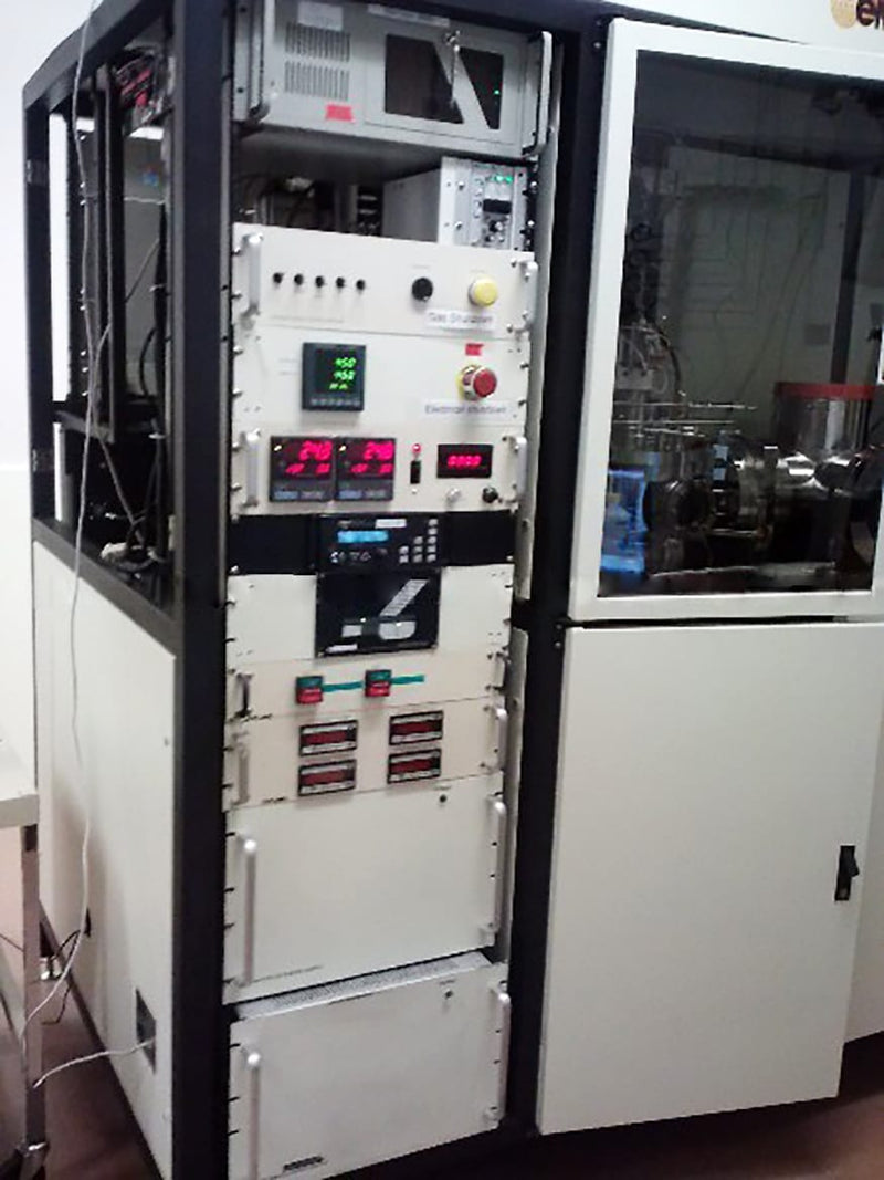 Veeco Emcore D 180 MOCVD (Metal Organic Chemical Vapor Deposition)