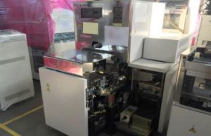 Hitachi S 8820 CD-SEM (Critical Dimension Scanning Electron Microscope)