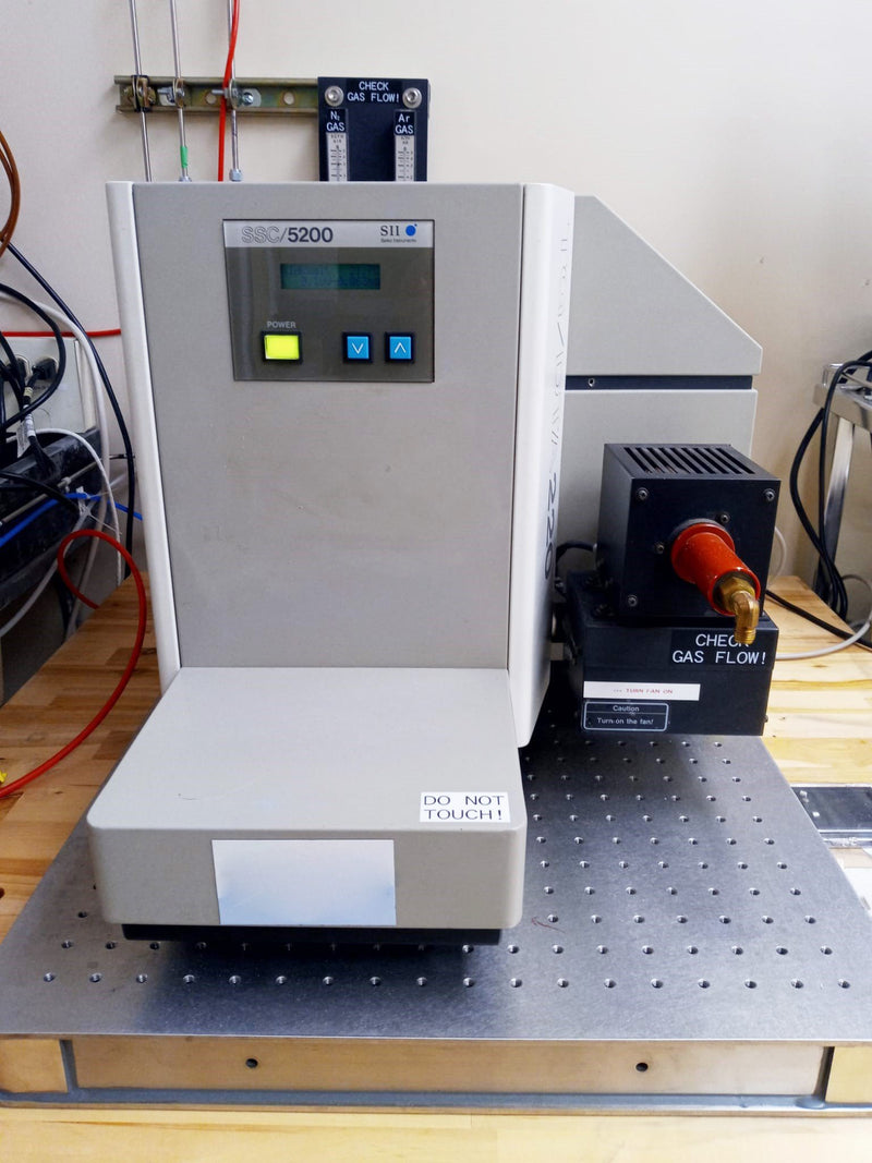SII Nanotechnology TG/DTA 220 Thermogravimeter