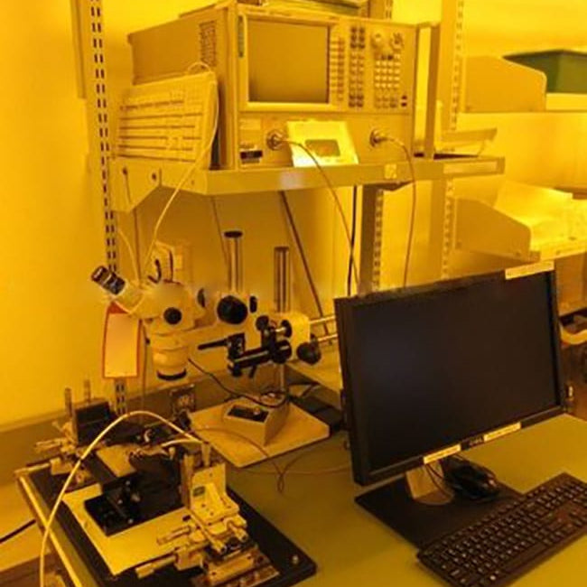 Agilent N 5230 C PNA-L Network Analyzer