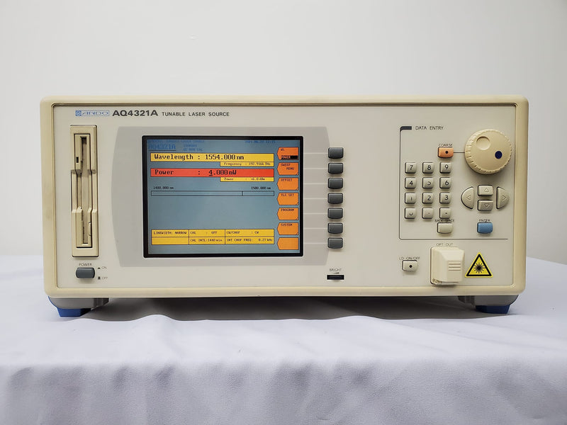 Yokogawa / Ando AQ 4321 A Tunable Laser Source