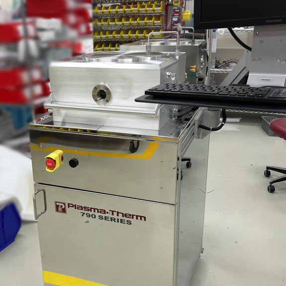 Plasmatherm 790 RIE-PECVD (Reactive Ion Etcher - Plasma-Enhanced Chemical Vapor Deposition)