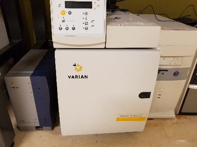 Varian CP 4900