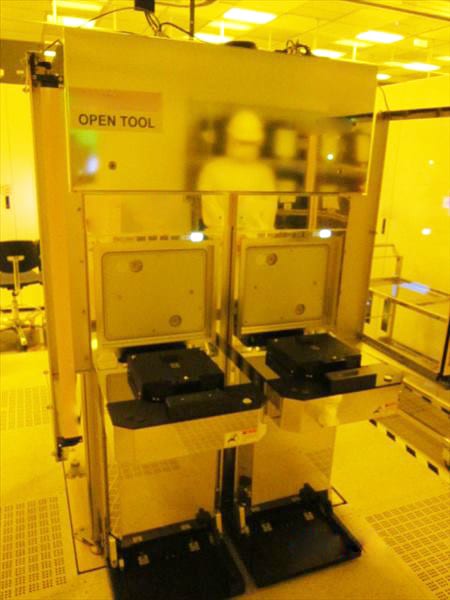 KLA / Leica INS 3300 Optical Inspection Station